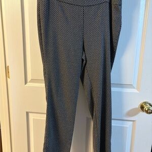 Roz & Ali Gray Geometric Women's Pants